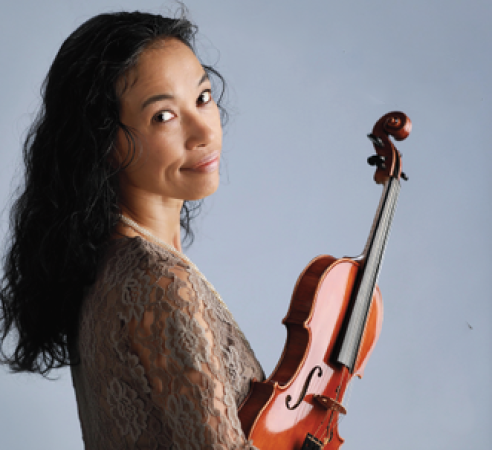 Tomoko Iwamoto, gypsy jazz violin